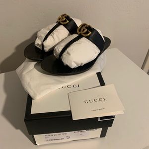 Gucci GG Marmont Leather Thong Sandals
